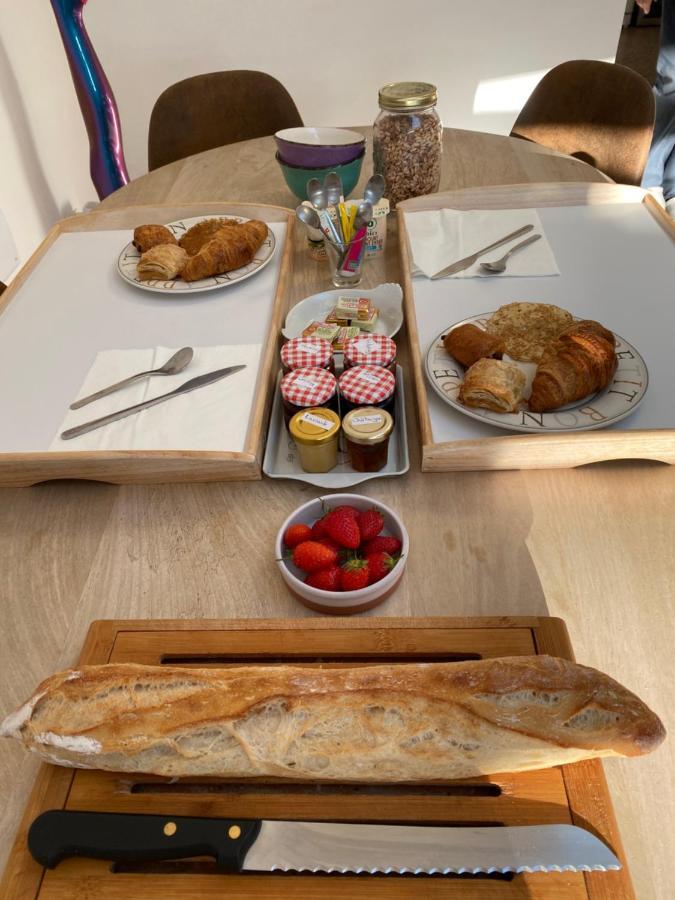 Cote Court Bed & Breakfast ลีล-ซูร์-ลา-ซอร์ก ภายนอก รูปภาพ
